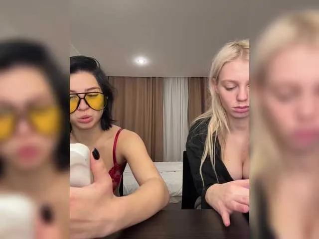 Live sex webcam photo for VibroMashulkaDashulka #292411008