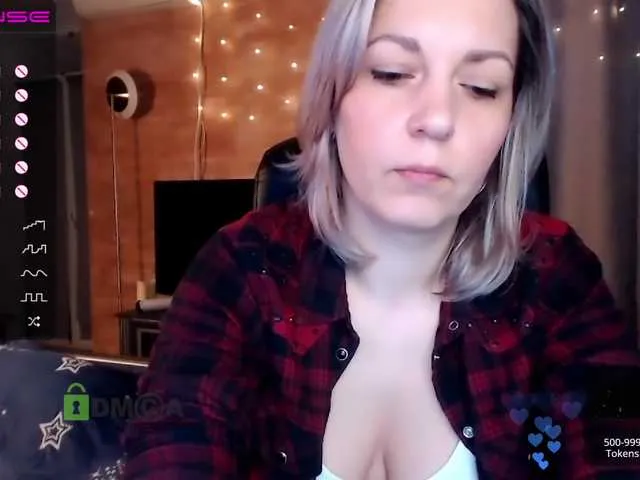 Live sex webcam photo for VickiSecret #272505816