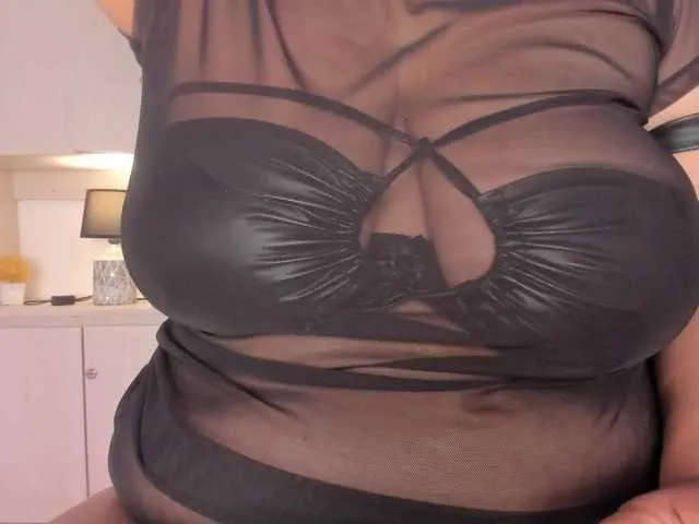 Live sex webcam photo for Vicky-Ruiz #294179737