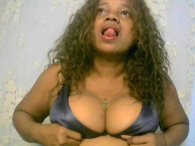 Live sex webcam photo for Vicky20a #293965216