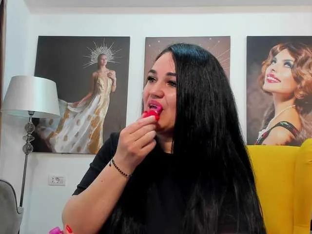 Live sex webcam photo for VickyDivine #291117952