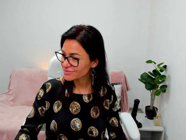 Live sex webcam photo for VickyIvy #290493281