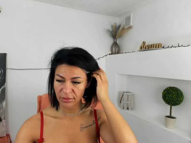 Live sex webcam photo for VickyIvy #291393213