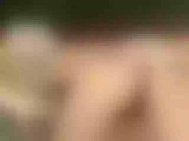 Live sex webcam photo for VickySecret #273340102