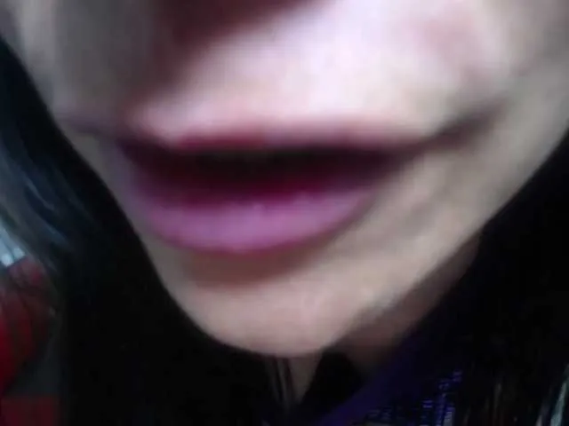 Live sex webcam photo for Vickyjuicy2 #272092893