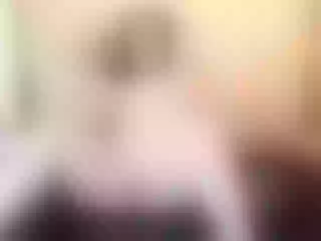 Live sex webcam photo for VickyyMoore #273908942