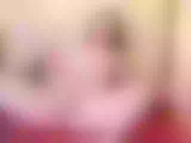 Live sex webcam photo for VickyyMoore #273928589