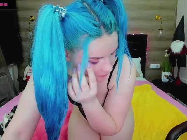 Live sex webcam photo for VicroryLulu #271777072