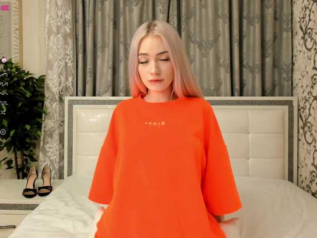 Live sex webcam photo for VictoriOlesia #273901203