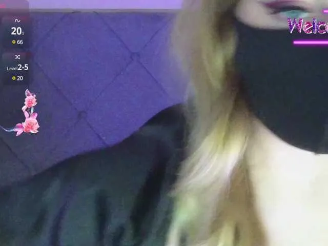 Live sex webcam photo for Victoria- #290596966
