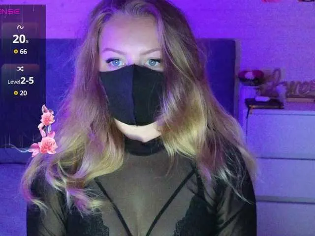 Live sex webcam photo for Victoria- #291440944