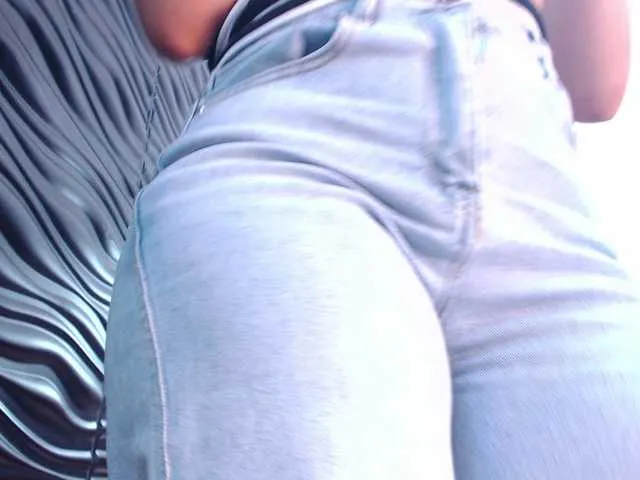 Live sex webcam photo for Victoria-Coleman #291200355