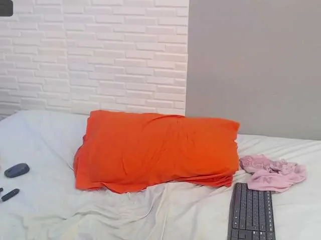 Live sex webcam photo for Victoria-Coos #272260902