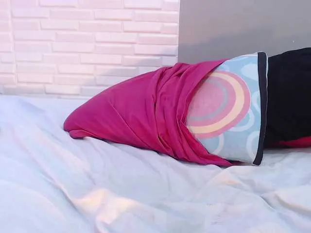 Live sex webcam photo for Victoria-Coos #274082296