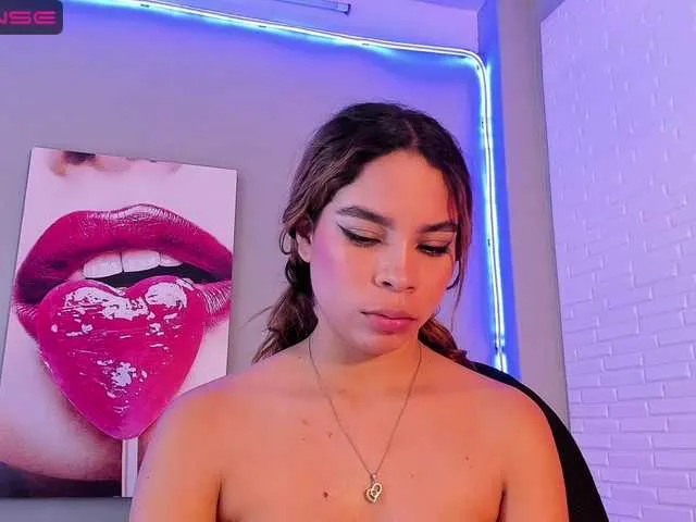 Live sex webcam photo for Victoria-Coos #275970351