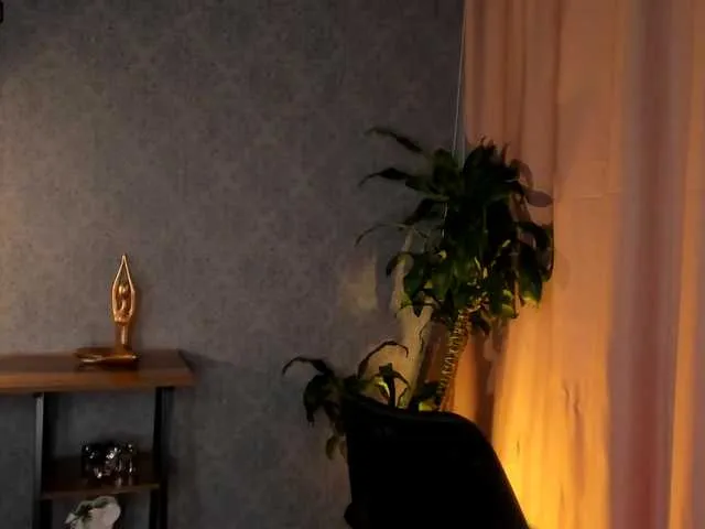 Live sex webcam photo for Victoria-regi #275551350