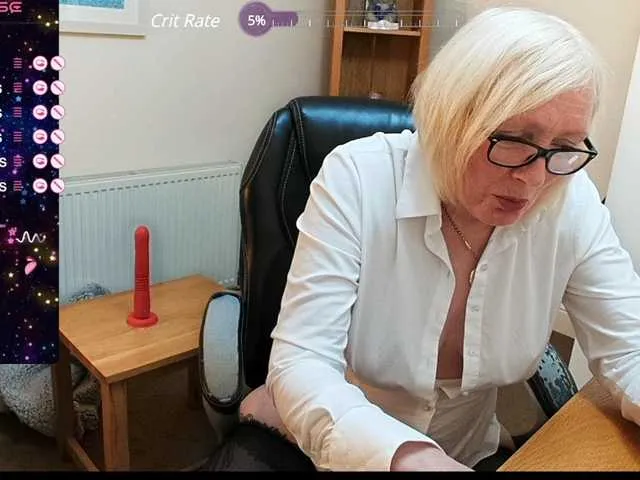 Live sex webcam photo for Victoria68xx #277126822