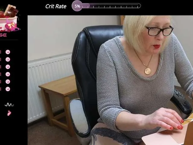 Live sex webcam photo for Victoria68xx #277293298