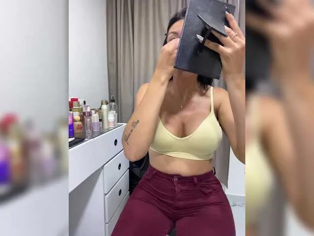 Live sex webcam photo for VictoriaBalee #293065988