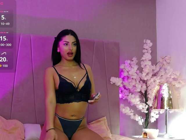 Live sex webcam photo for VictoriaBonie #291956176