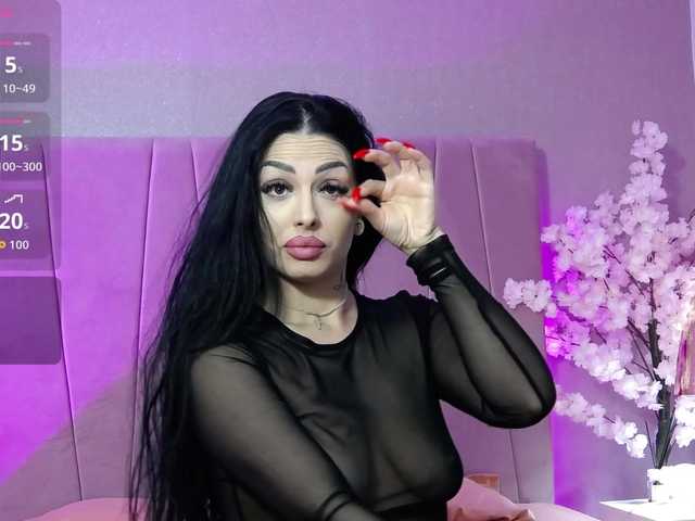 Live sex webcam photo for VictoriaBonie #292116356