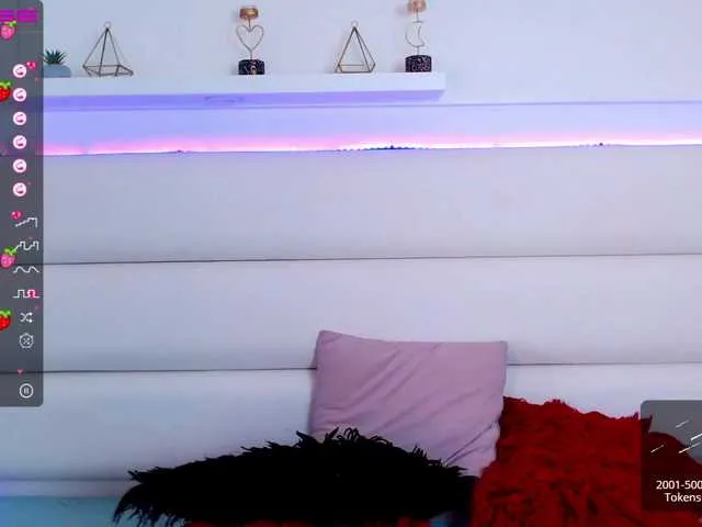 Live sex webcam photo for VictoriaCambe #275776966
