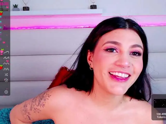 Live sex webcam photo for VictoriaCambe #276025889