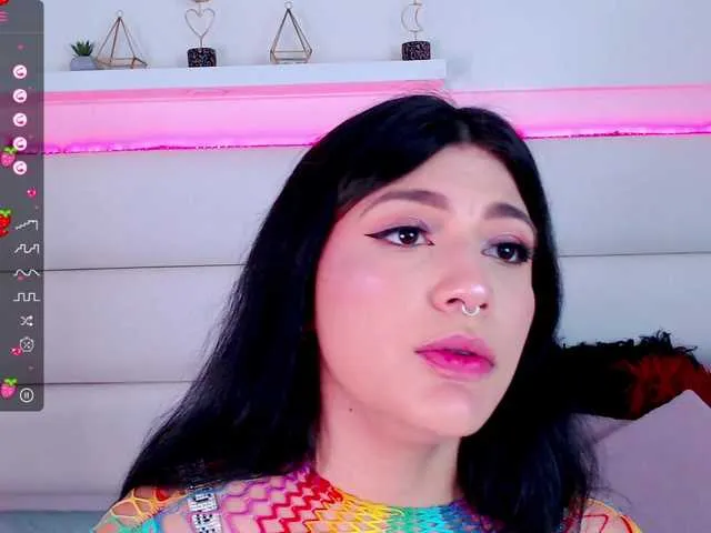 Live sex webcam photo for VictoriaCambe #276097635