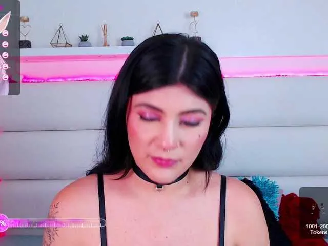 Live sex webcam photo for VictoriaCambe #276207673