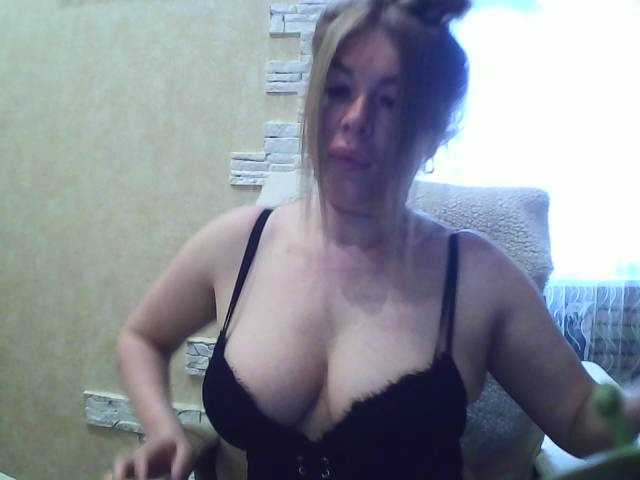 Live sex webcam photo for VictoriaDiamo #273643820