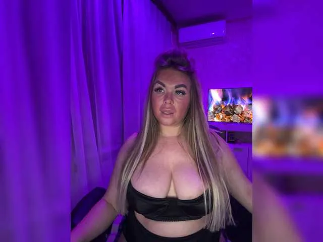 Live sex webcam photo for VictoriaDiamo #294169605