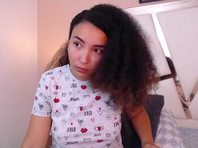 Live sex webcam photo for VictoriaGonza #272093314