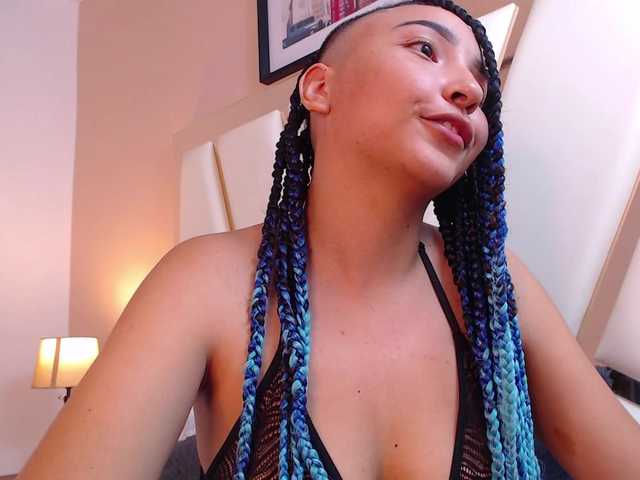 Live sex webcam photo for VictoriaGonza #272224438