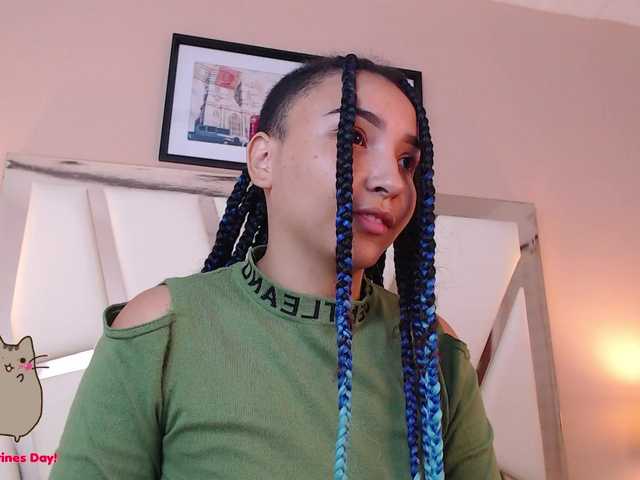 Live sex webcam photo for VictoriaGonza #272420615