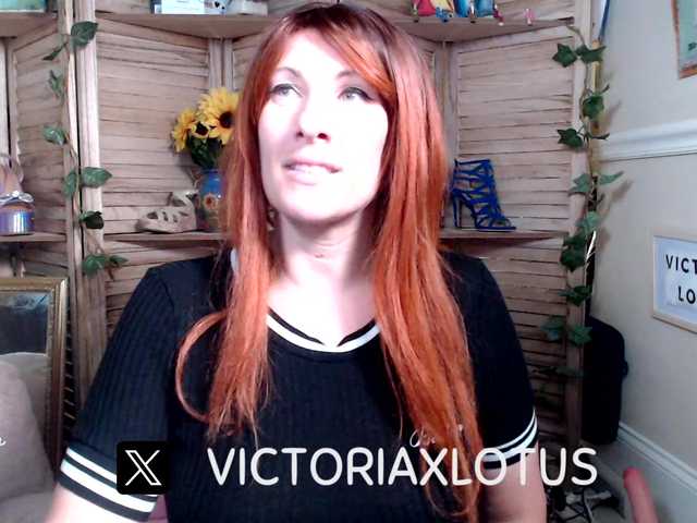 Live sex webcam photo for VictoriaLotus #277868112