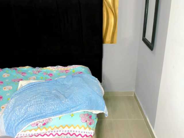Live sex webcam photo for VictoriaLove #291061429