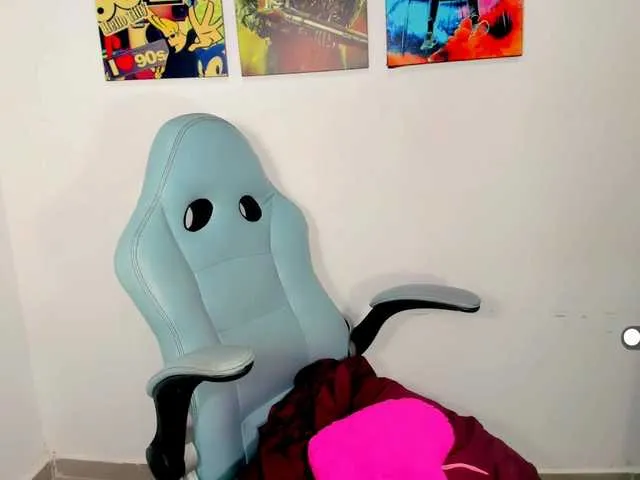 Live sex webcam photo for VictoriaLove #291533044