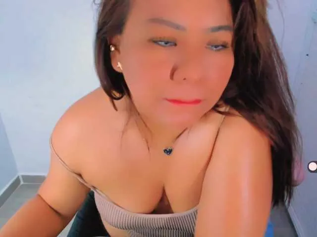 Live sex webcam photo for VictoriaLove #294328453