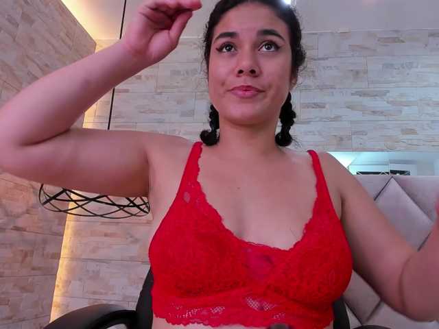 Live sex webcam photo for VictoriaMegan #272988007