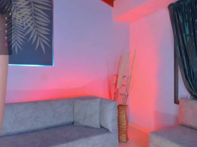 Live sex webcam photo for VictoriaMilan #290783299
