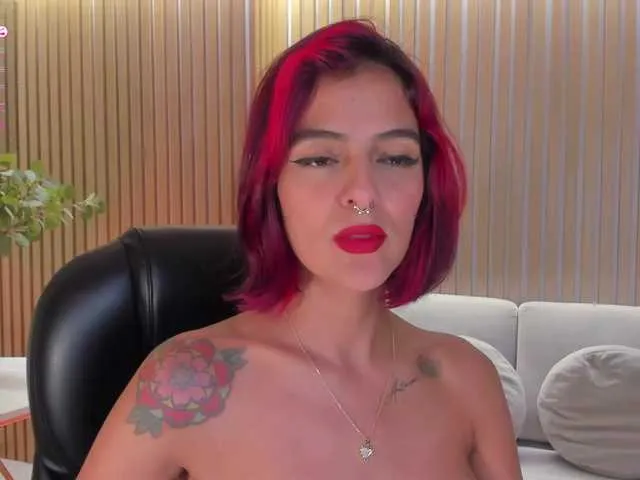 Live sex webcam photo for VictoriaMilan #291128627