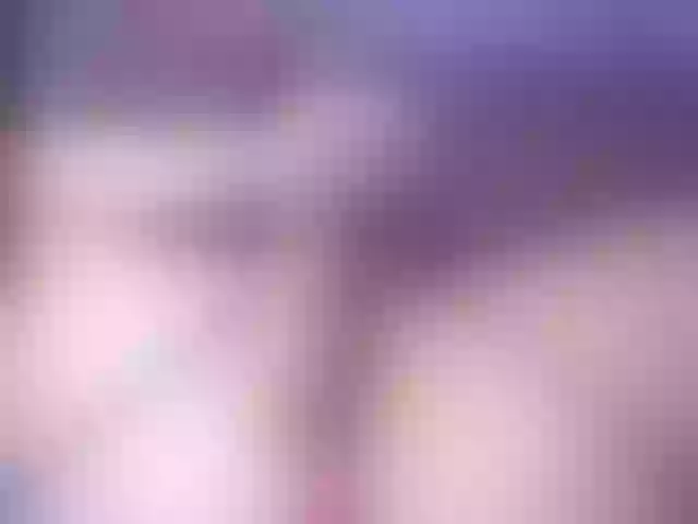 Live sex webcam photo for VictoriaMooon #275405758
