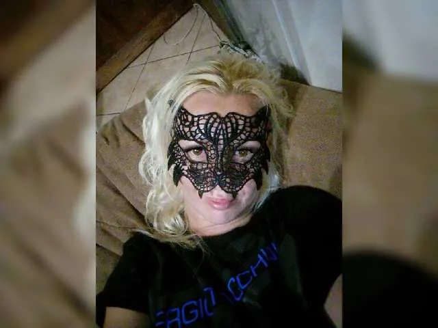 Live sex webcam photo for VictoriaRelax #275342377