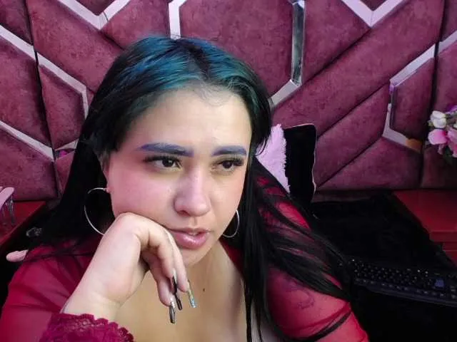 Live sex webcam photo for VictoriaRossy #290301749