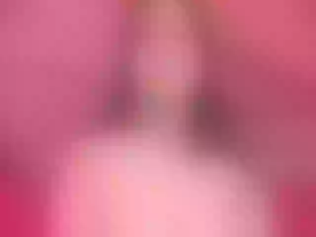 Live sex webcam photo for VictoriaRossy #291638337