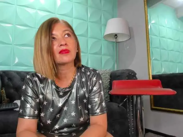 Live sex webcam photo for VictoriaTall #277368143