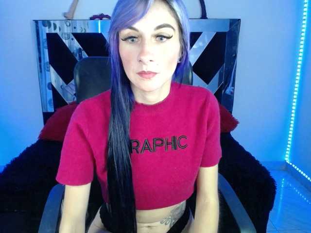 Live sex webcam photo for Victoriagh #275457316