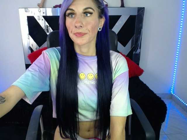 Live sex webcam photo for Victoriagh #275476370