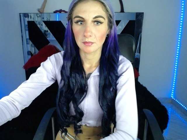 Live sex webcam photo for Victoriagh #275549510