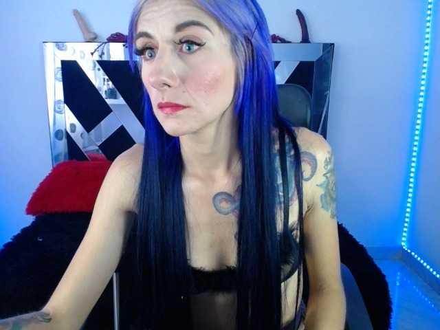 Live sex webcam photo for Victoriagh #275973790